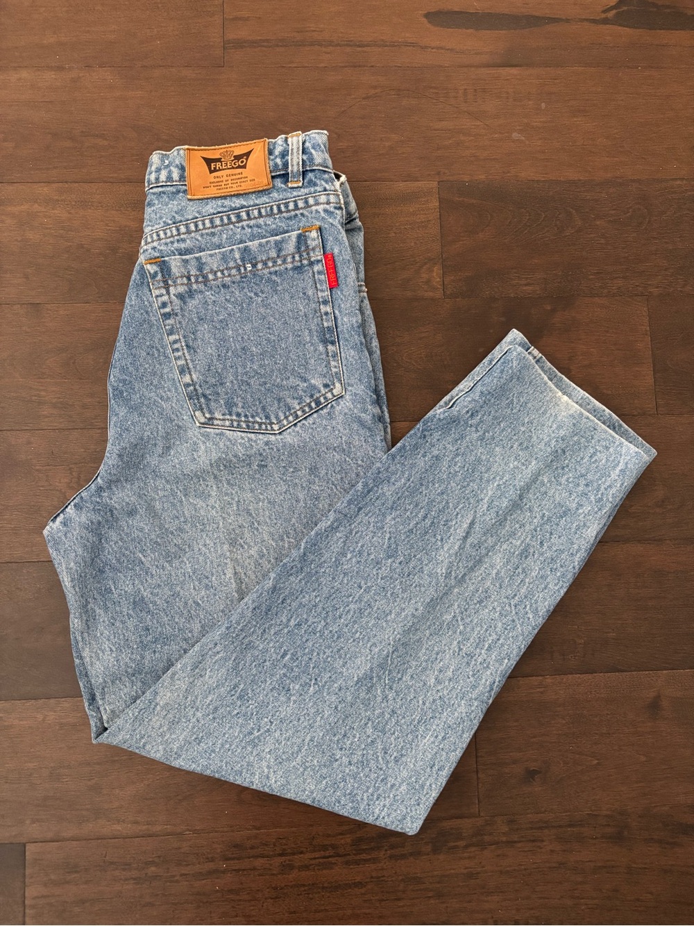 Freego Vintage Acid Wash High-Waisted Mom Jeans Waist Size 29”